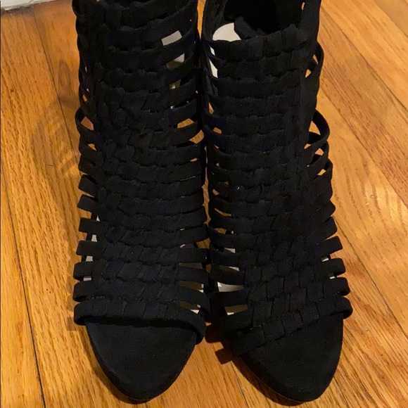 Fergie Tilde Black Heel Sandal, 8,5 - Picture 3 of 10